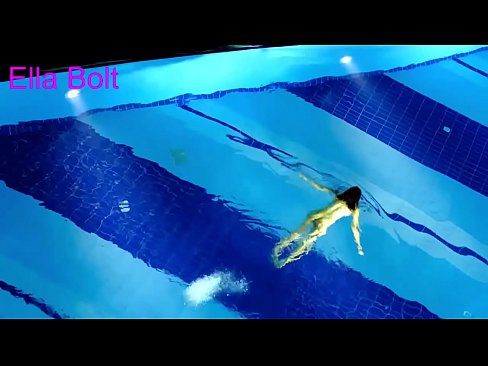 ❤️ මට නැරඹීම නැවැත්විය නොහැක, තරුණ රන්වන්තිය ELLA BOLT නිවාඩු නිකේතනයේ තටාකයේ නිරුවතින් පිහිනීමට හසු විය ❤️ ගුද වීඩියෝව si.porn-mz-com.ru ️❤